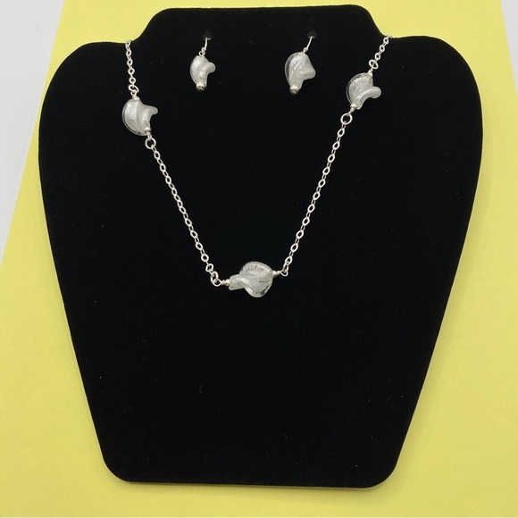 Silvertone Glass Twist Bead Necklace & Earrings Set - Picture 5 of 7